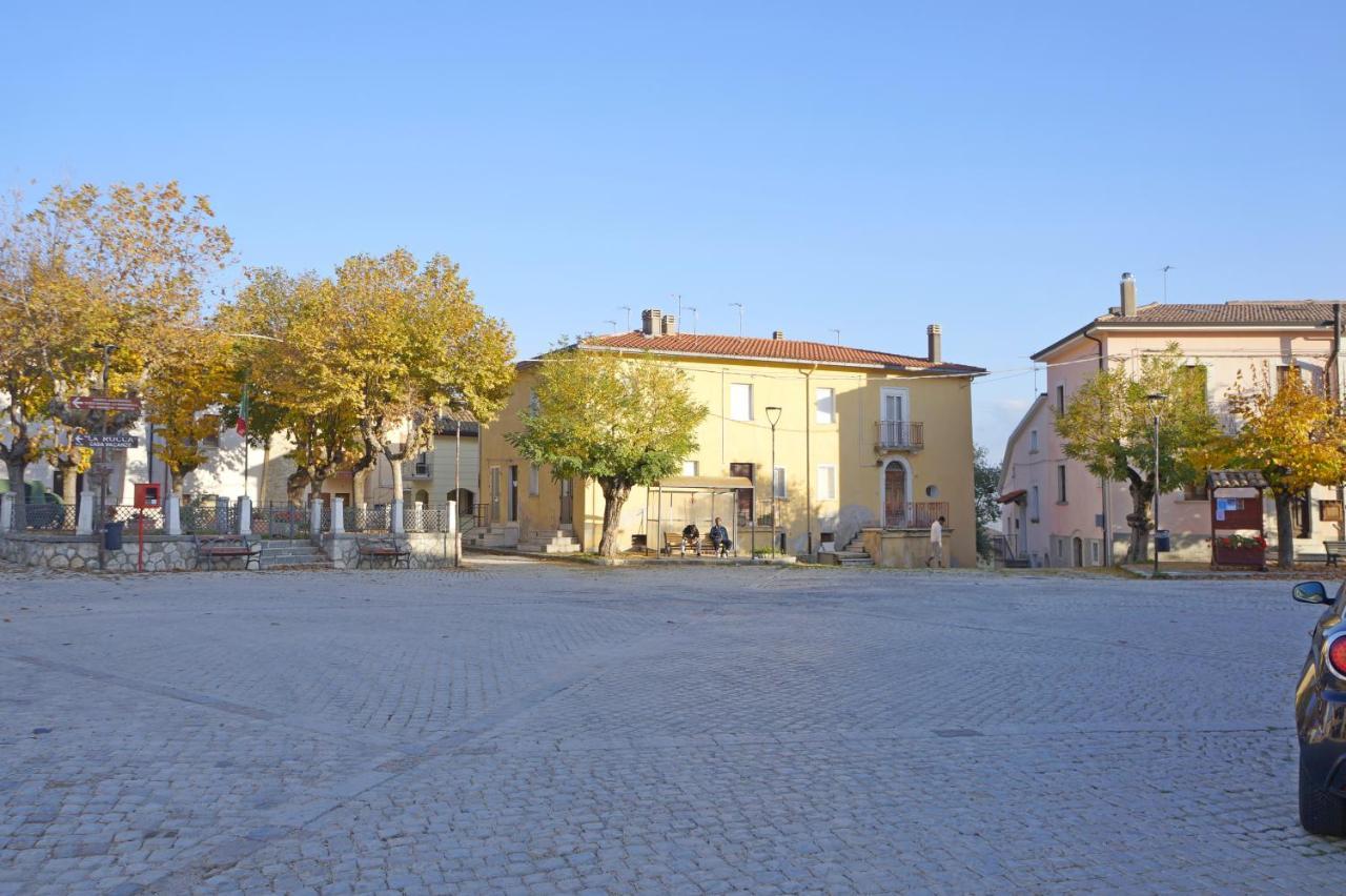 La Casa Di Rocca Apartment Castel Di Sangro Bagian luar foto