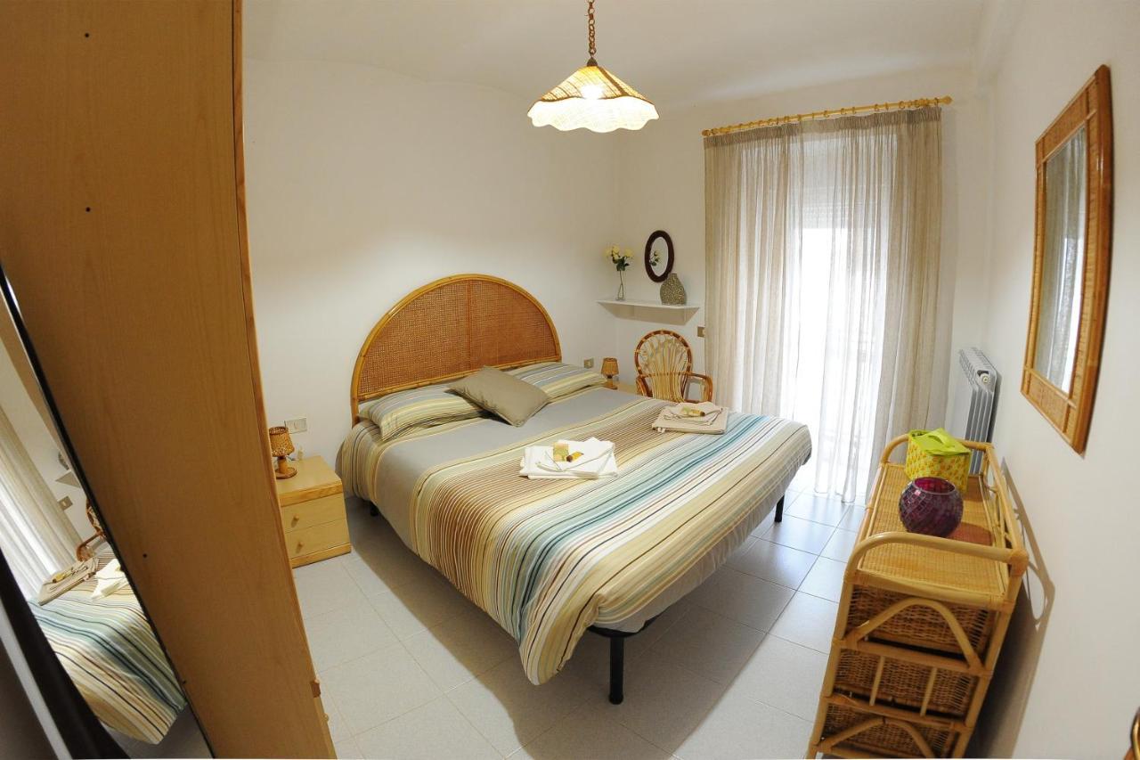 La Casa Di Rocca Apartment Castel Di Sangro Bagian luar foto